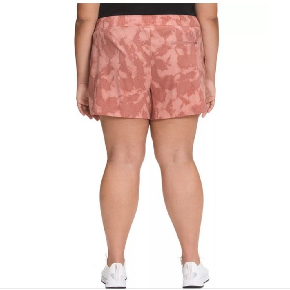 The North Face Printed Class V Shorts  2X - Picture 3 of 7